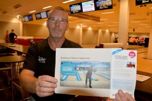 Bengt Lindström uppmanar så många som möjligt att stödja Bowling of Hope.