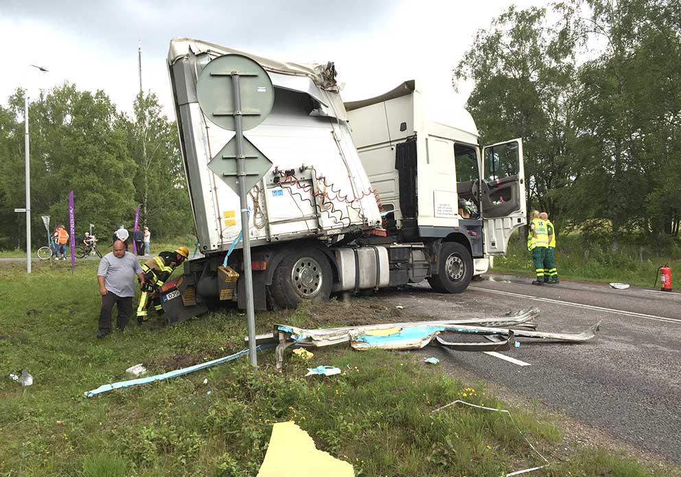 Ett av de två fordonen, registrerat i Estland.