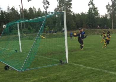 Confianze gör 5-0 på Långaryd. Foto: Torsten Lindberg 