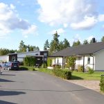 Efter tio år – välansade tomter nära sjön.