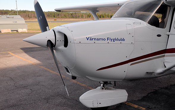 Knarksmugglarna hade hyrt ett flygplan från flygklubben i Värnamo.